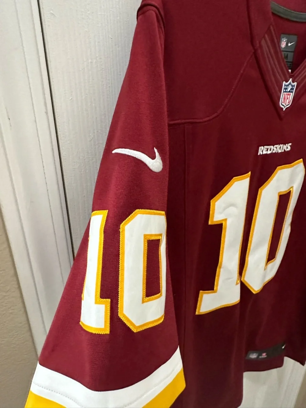 NIKE Washington commanders NFL Onfield Jersey GRIFFIN III #10 size Medium
